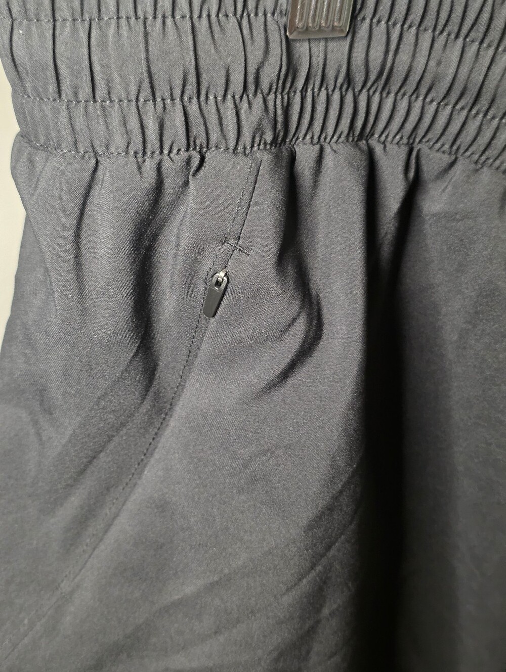 All In Motion Mid Rise Run Shorts - Picture 4 of 9